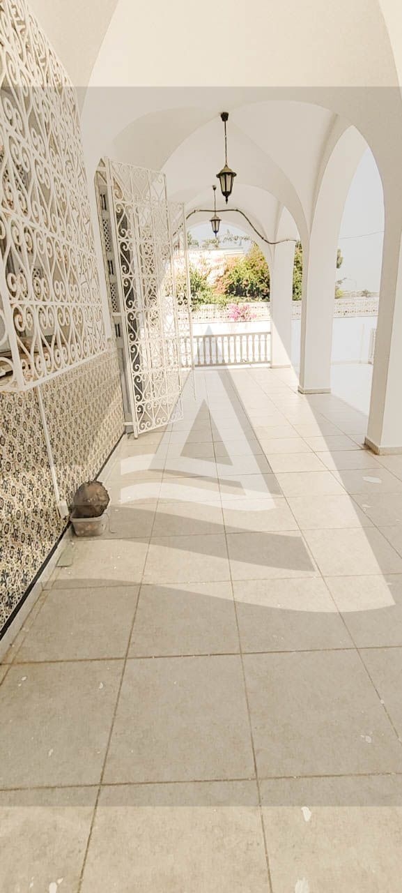 location d'une villa avec piscine vue sur mer a la Marsa image 5