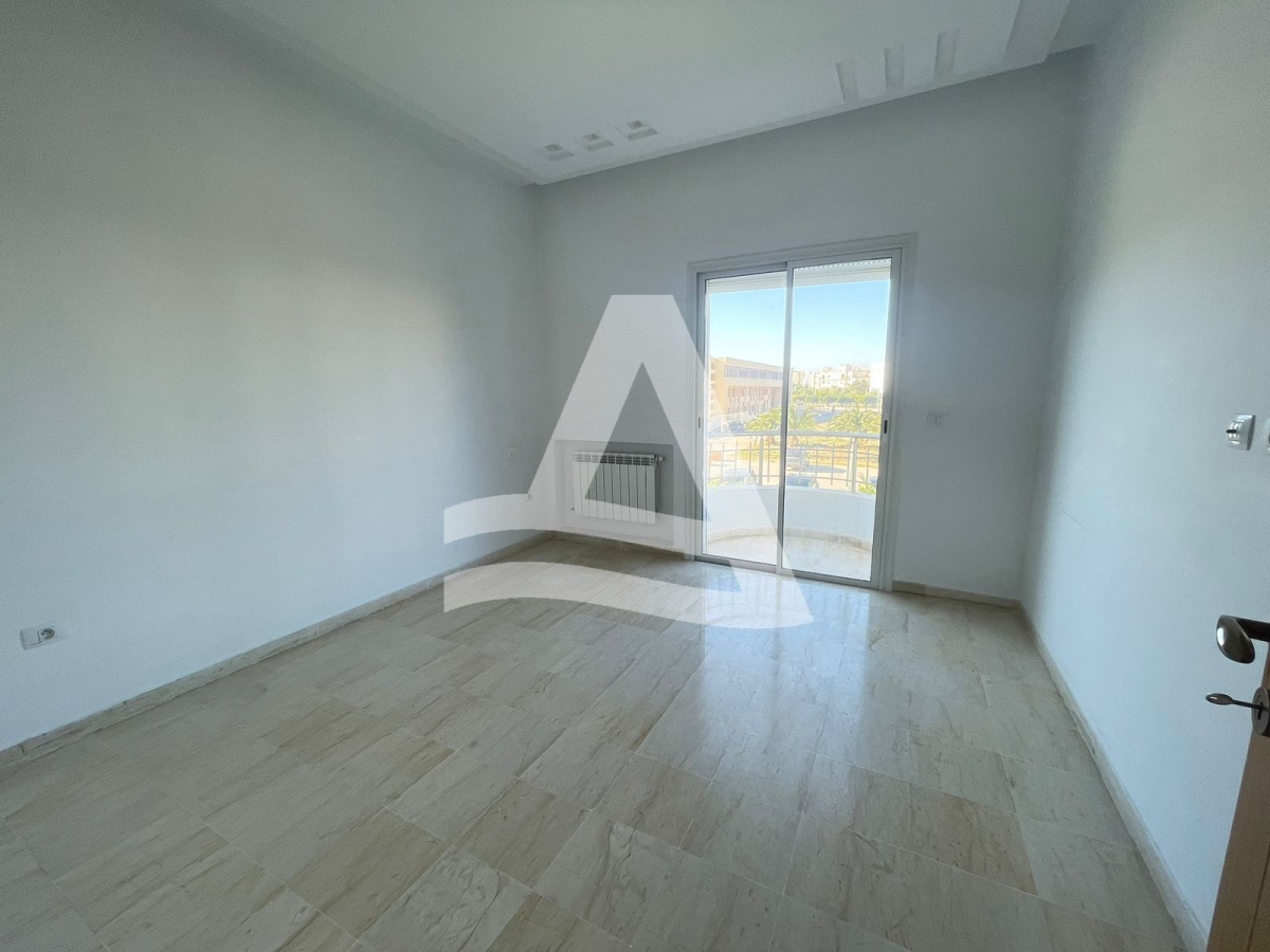 Appartement vide au lac 2 image 4