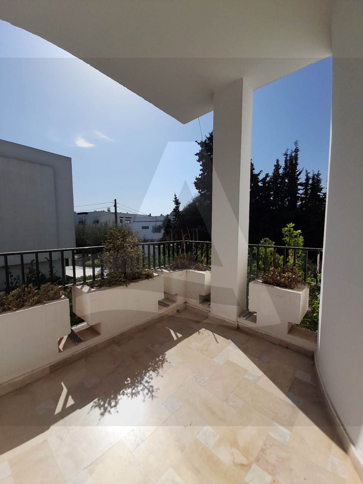 Location d'une villa s4 avec piscine à la marsa image 14
