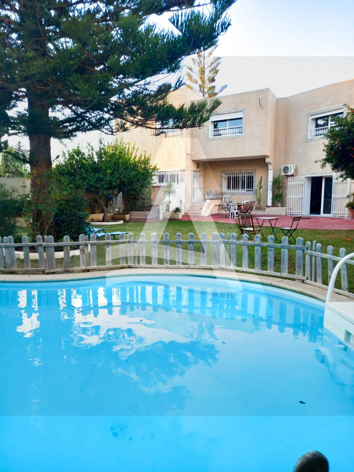 Villa avec piscine à louer à Cité les Pins image 5