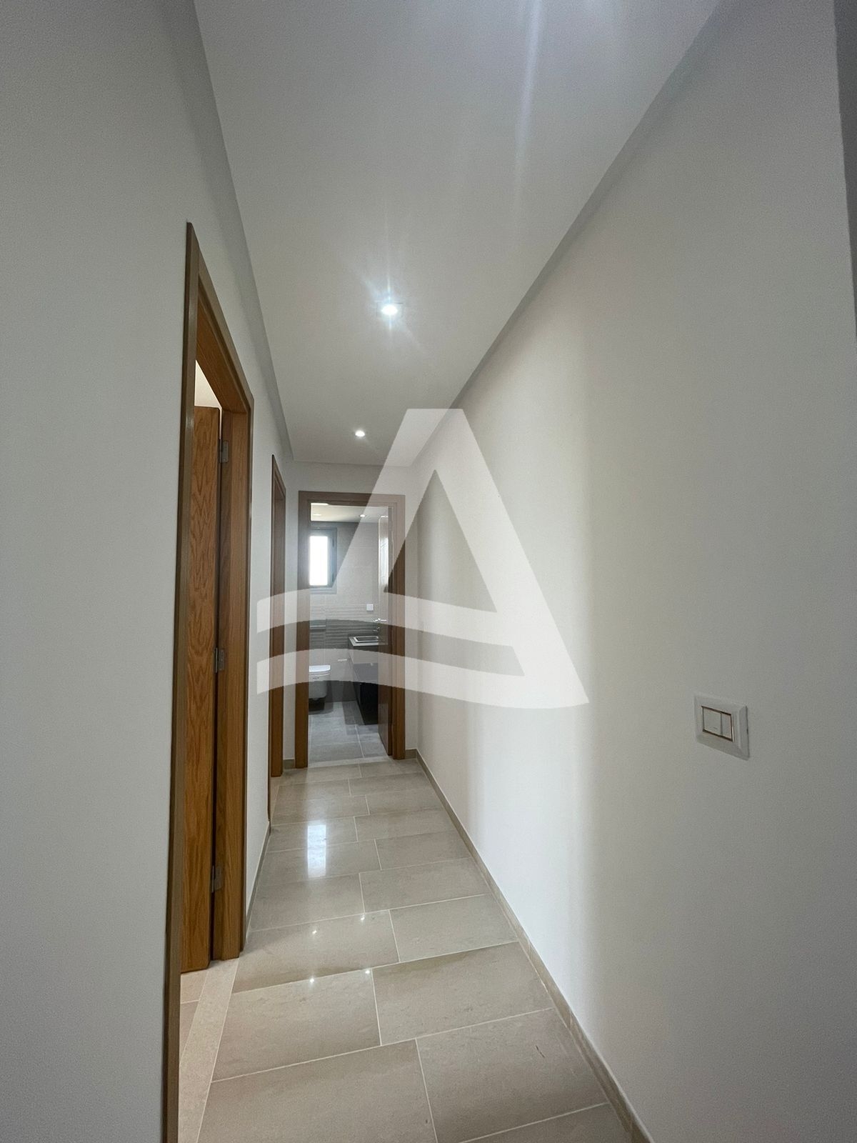 A louer appartement a la soukra image 3