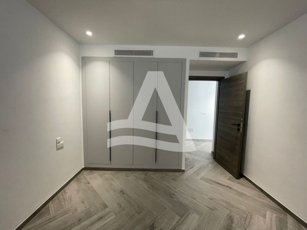 A vendre Appartement S1 au lac 2 image 1