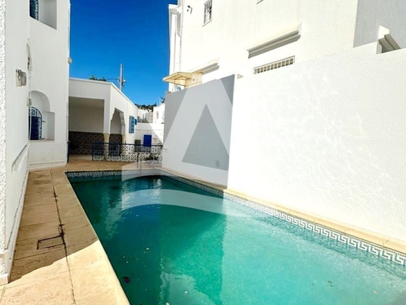Une villa en duplex avec un grand jardin et piscine, à Sidi Bousaid image 0