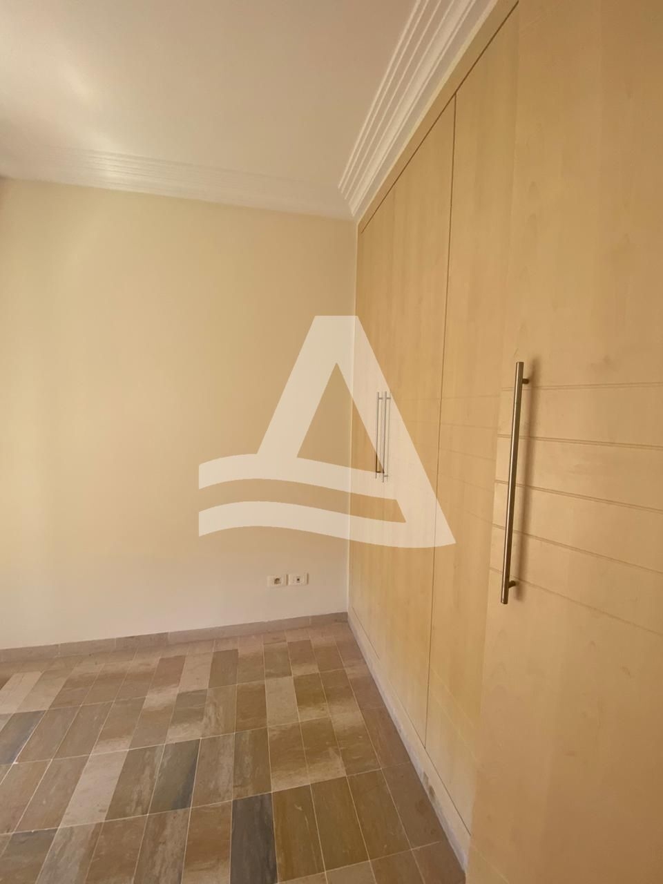 Vente d'un appartement S+2 à la Marsa image 2