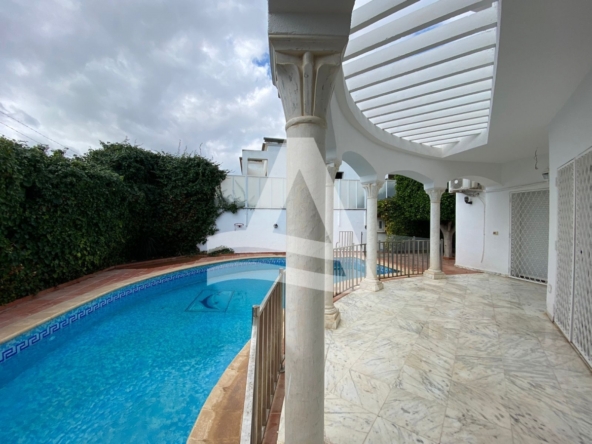 Villa à louer avec piscine - La Marsa Ennassim image 0