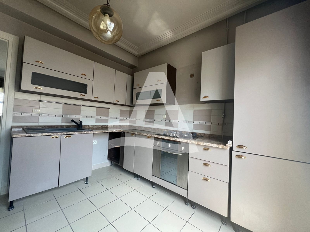 Vente d'un appartement S+2 à la Marsa image 4