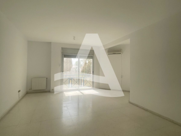 A vendre appartement s2 au lac 1 image 0