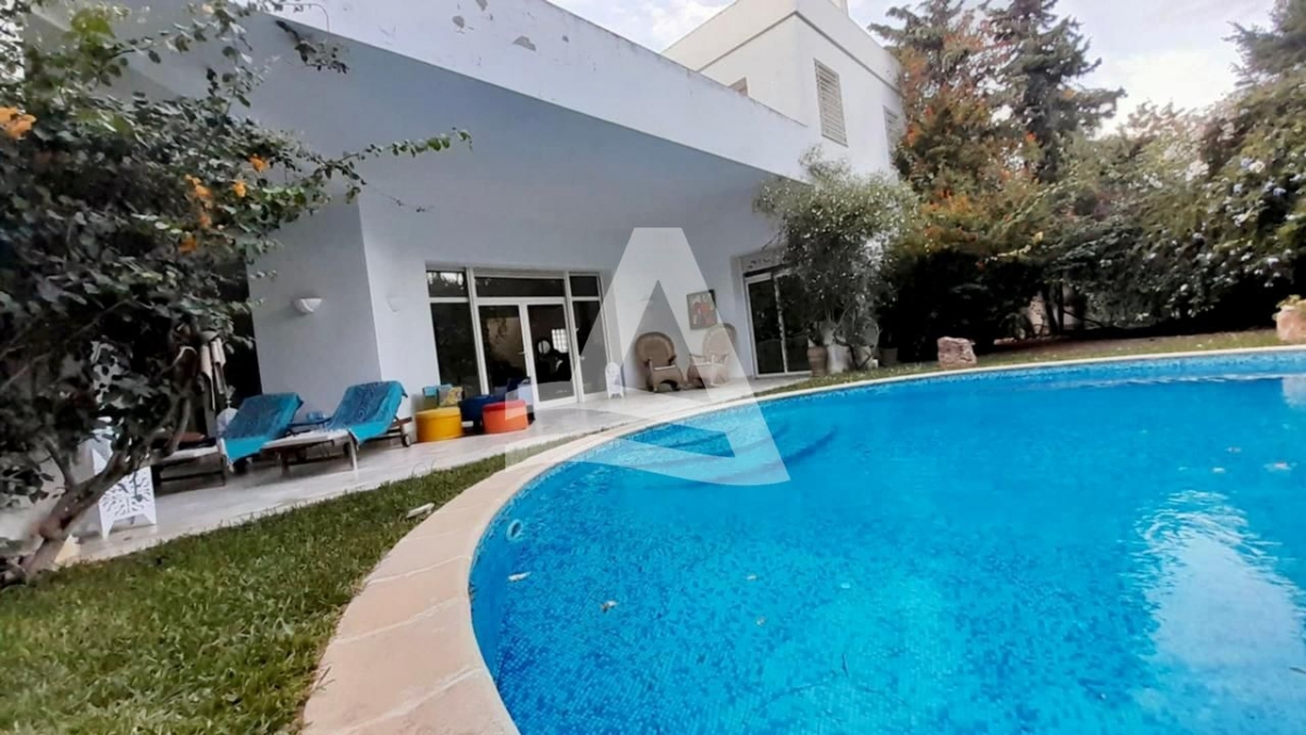 Villa à louer avec piscine - Marsa Ennassim image 1