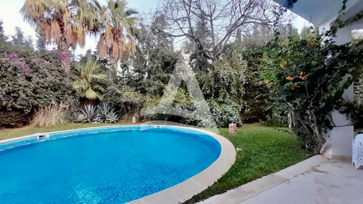 Villa à louer avec piscine - Marsa Ennassim image 2