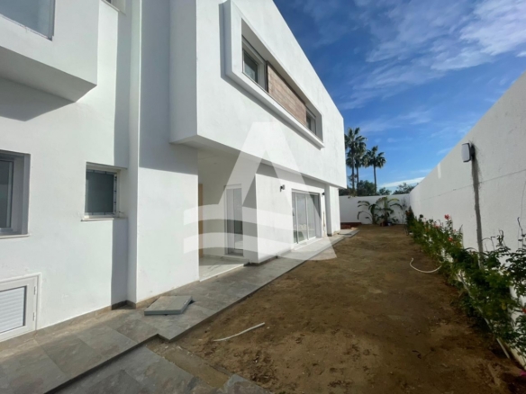 Triplex neuf a vendre soukra image 0