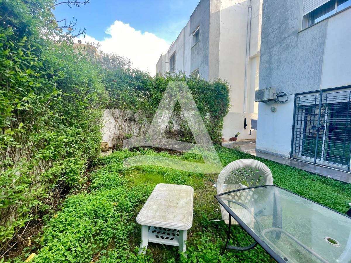 Location d'un appartement avec jardin à la Marsa image 1