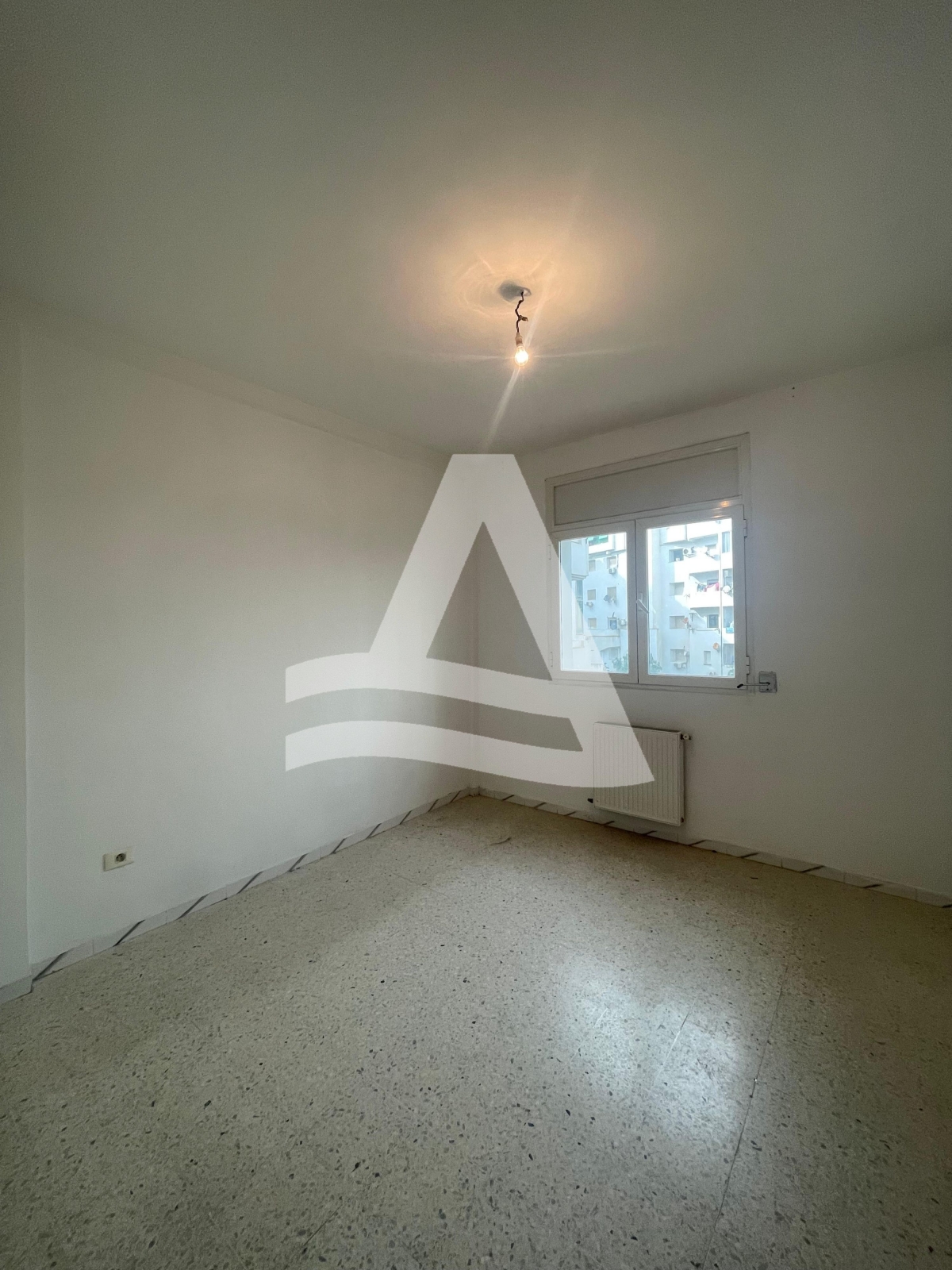 A vendre appartement s2  a l'aouina image 6